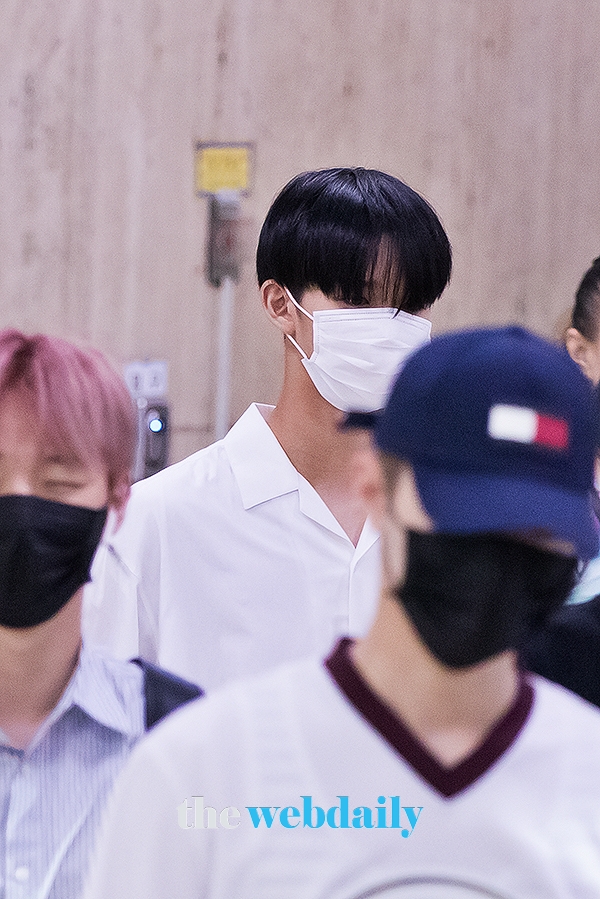 WannaOne(워너원) 배진영, 김포국제공항 입국 현장