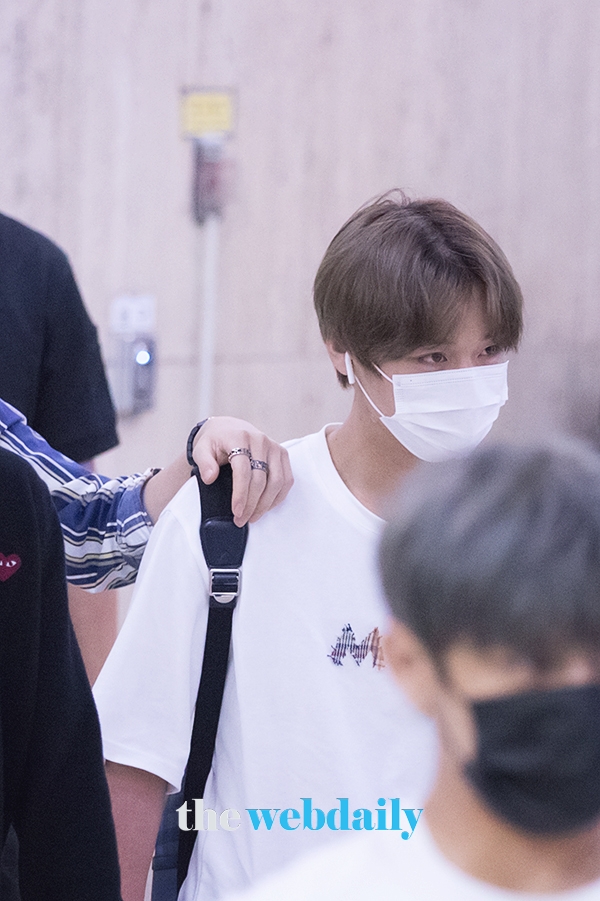 WannaOne(워너원) 박지훈, 김포국제공항 입국 현장