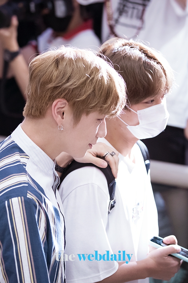WannaOne(워너원) 강다니엘-박지훈, 김포국제공항 입국 현장