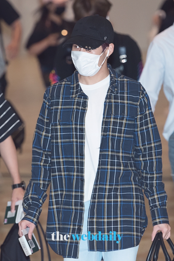 WannaOne(워너원) 하성운, 김포국제공항 출국 현장