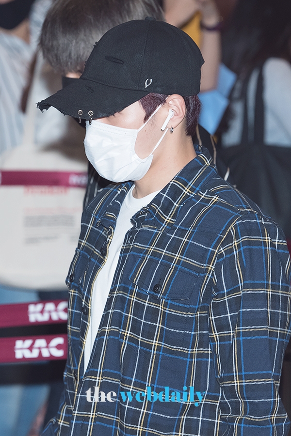 WannaOne(워너원) 하성운, 김포국제공항 출국 현장