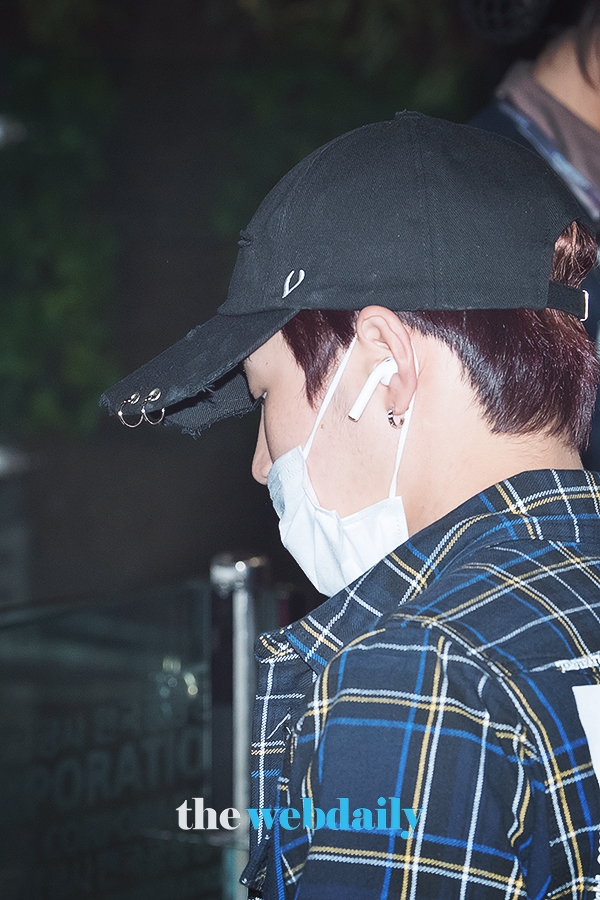 WannaOne(워너원) 하성운, 김포국제공항 출국 현장