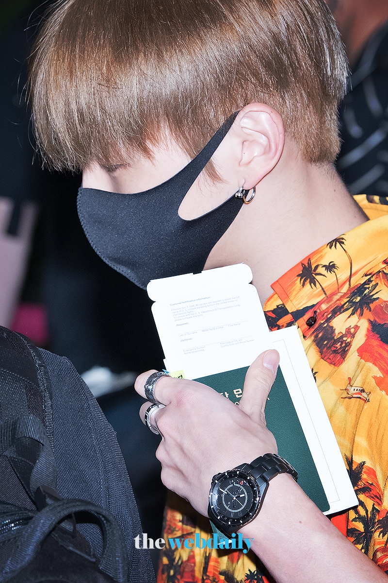 WannaOne(워너원) 강다니엘, 김포국제공항 출국 현장