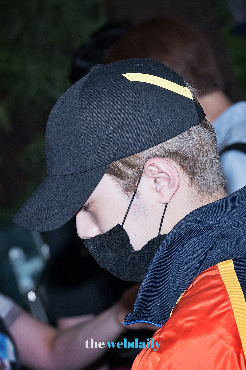 WannaOne(워너원) 라이관린, 김포국제공항 출국 현장