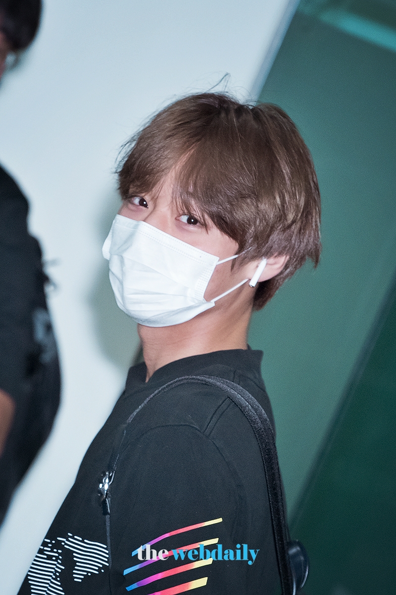 WannaOne(워너원) 박지훈, 김포국제공항 출국 현장