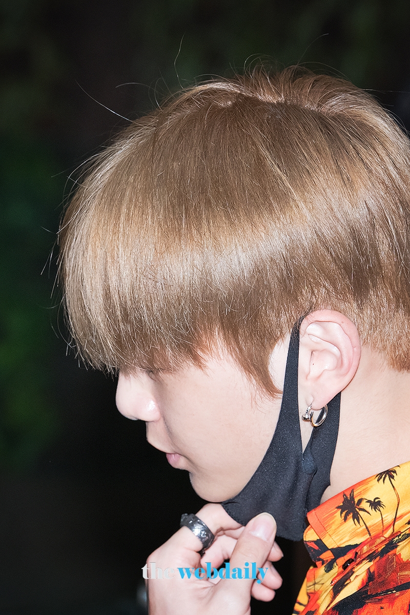 WannaOne(워너원) 강다니엘, 김포국제공항 출국 현장