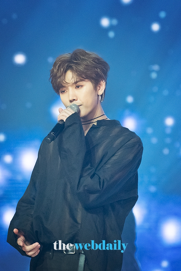뉴이스트W 렌, MBC MUSIC '쇼챔피언' 생방송 현장
