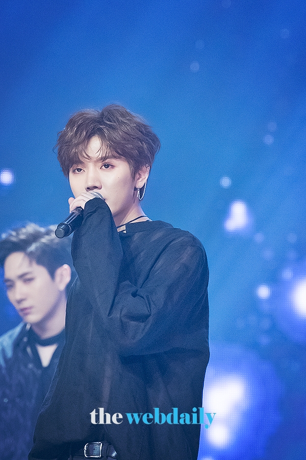 뉴이스트W 렌, MBC MUSIC '쇼챔피언' 생방송 현장