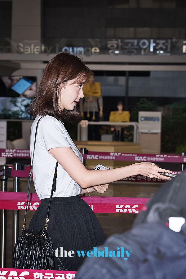 소녀시대 윤아, 김포국제공항 출국 현장