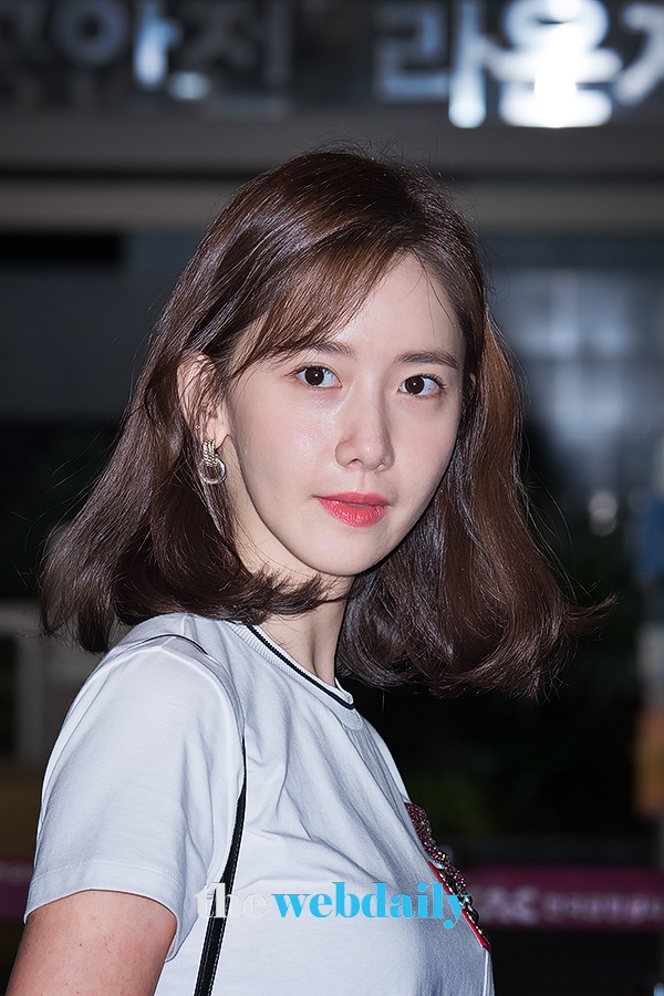소녀시대 윤아, 김포국제공항 출국 현장
