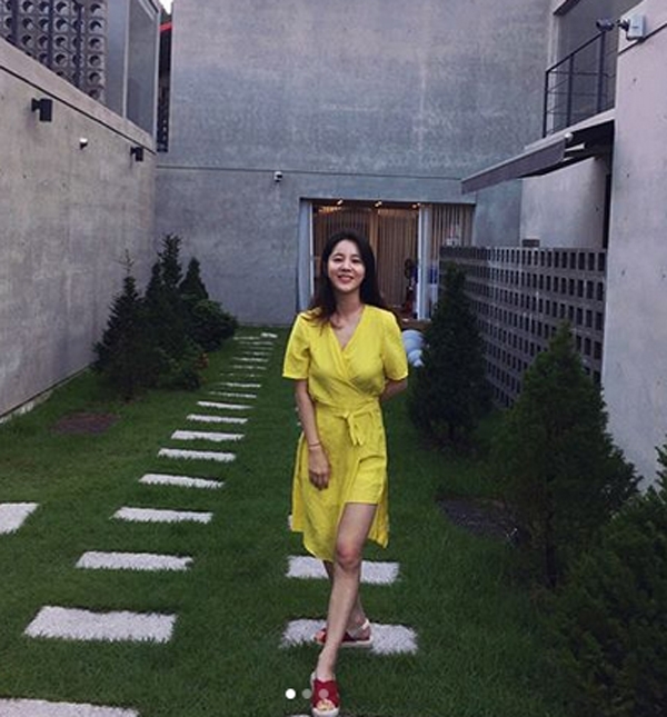 손성윤, '부러질 듯 가느다람...여리여리 젓가락 라인'