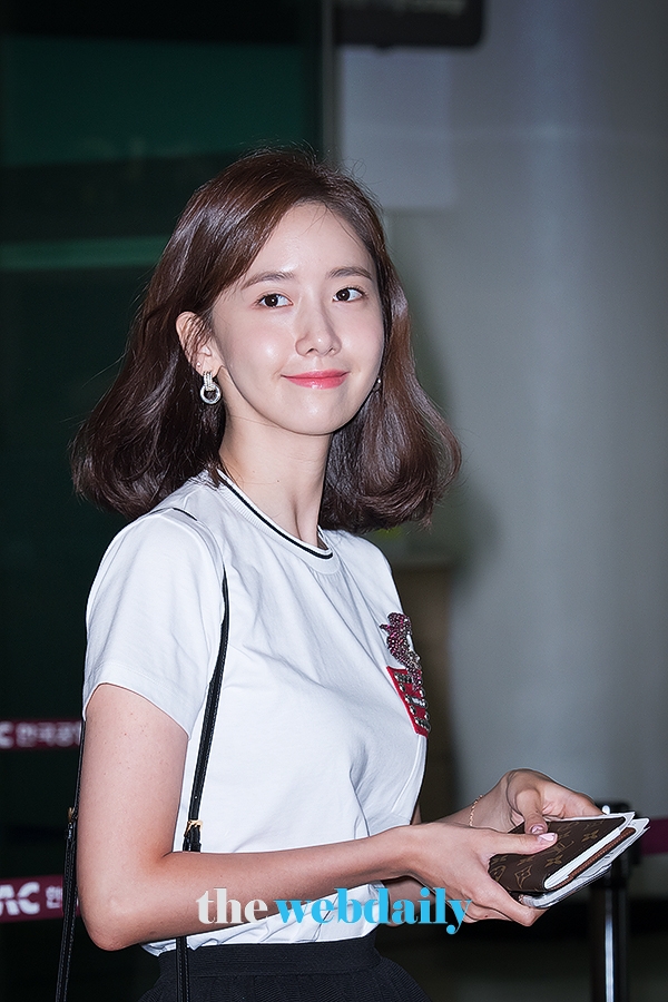 소녀시대 윤아, 김포국제공항 출국 현장