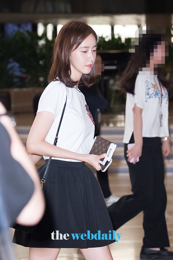 소녀시대 윤아, 김포국제공항 출국 현장