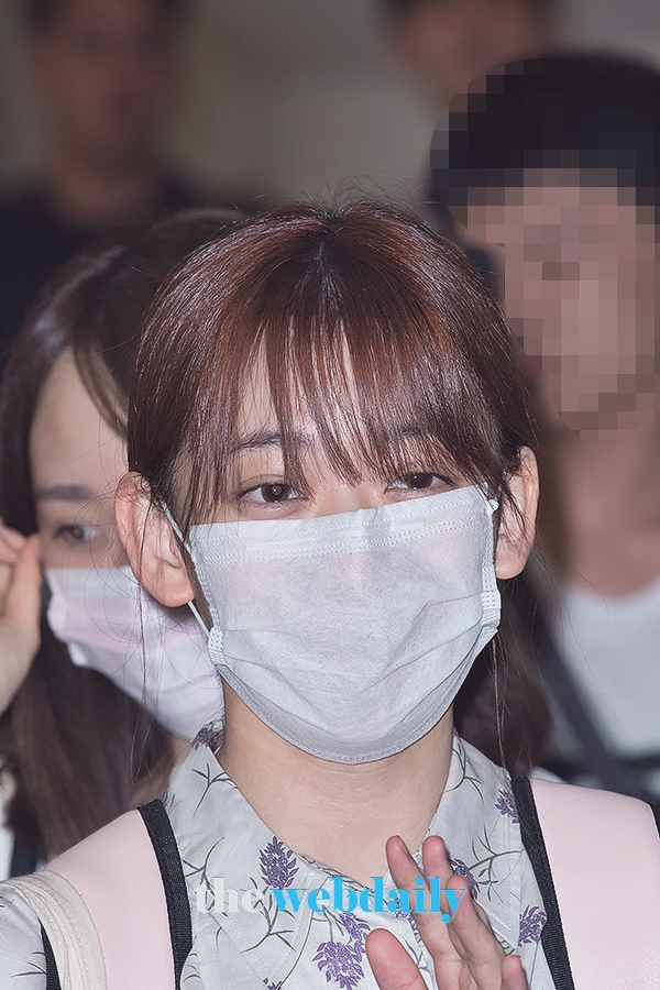 미야와키 사쿠라(宮脇咲良), 김포국제공항 출국 현장