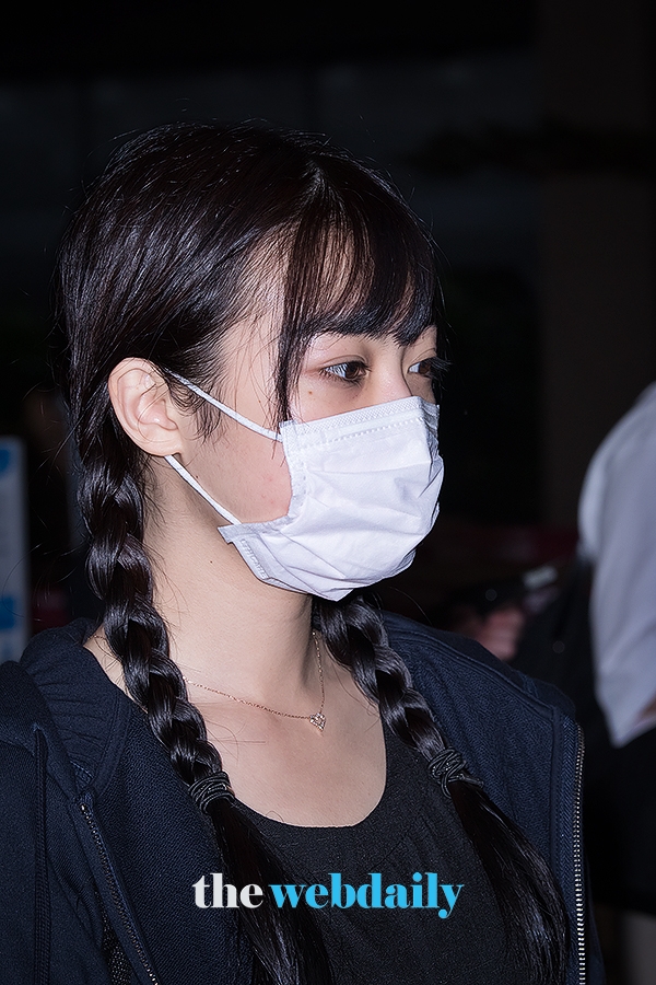 모토무라 아오이, 김포국제공항 출국 현장