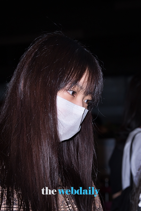 시로마 미루, 김포국제공항 출국 현장