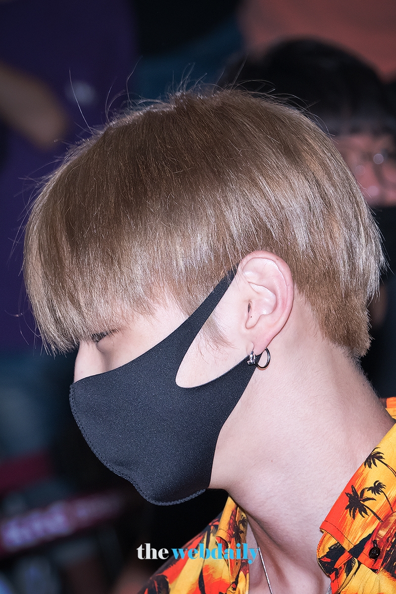 WannaOne(워너원) 강다니엘, 김포국제공항 출국 현장
