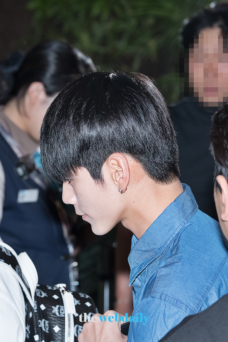 WannaOne(워너원) 옹성우, 김포국제공항 출국 현장