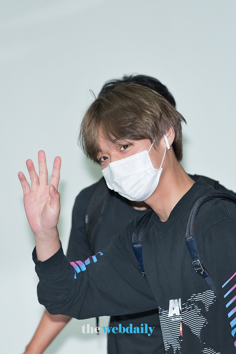 WannaOne(워너원) 박지훈, 김포국제공항 출국 현장