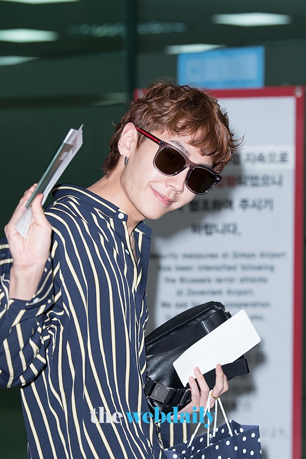비투비(BTOB) 정일훈, 김포국제공항 출국 현장