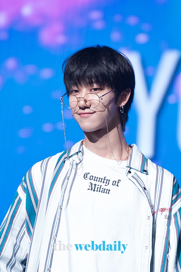세븐틴(Seventeen) 디에잇, 다섯번 째 미니앨범 'YOU MAKE MY DAY' 발매 기념 쇼케이스