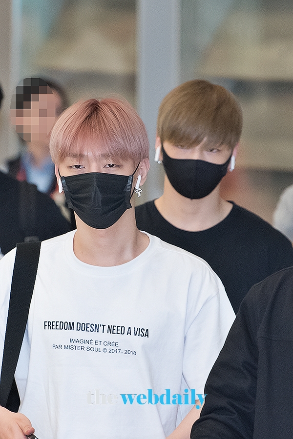 WannaOne(워너원) 윤지성-강다니엘, 인천국제공항 입국 현장