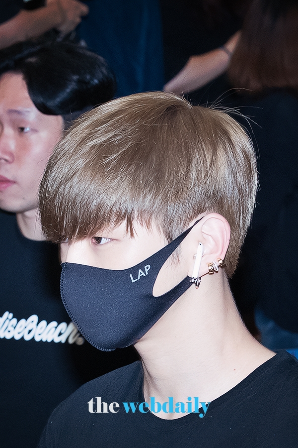 WannaOne(워너원) 강다니엘, 인천국제공항 입국 현장