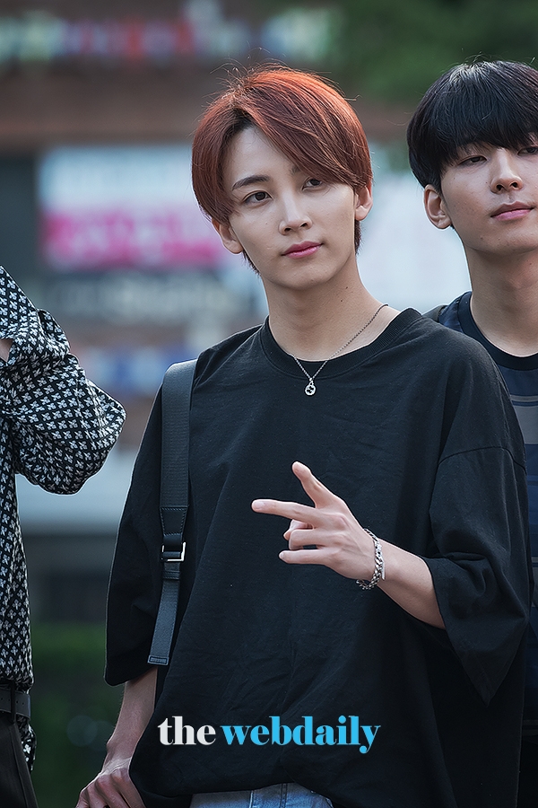 세븐틴(Seventeen) 정한, KBS 뮤직뱅크 출근길