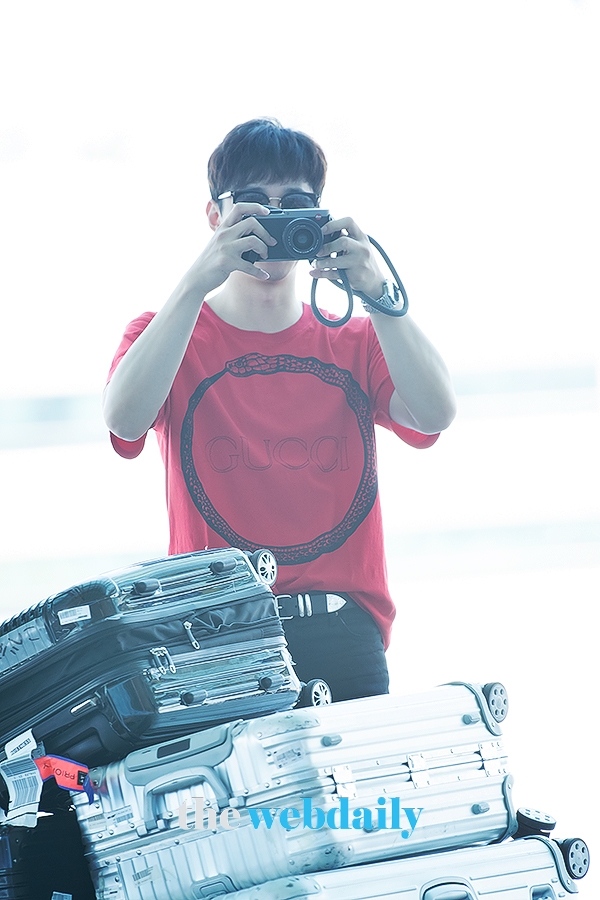 2PM 준호, 인천국제공항 출국 현장