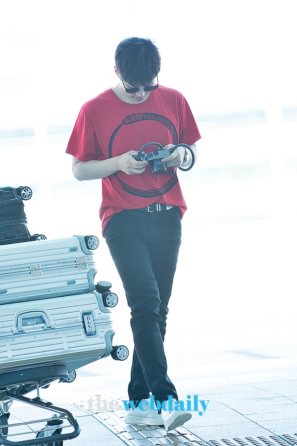 2PM 준호, 인천국제공항 출국 현장
