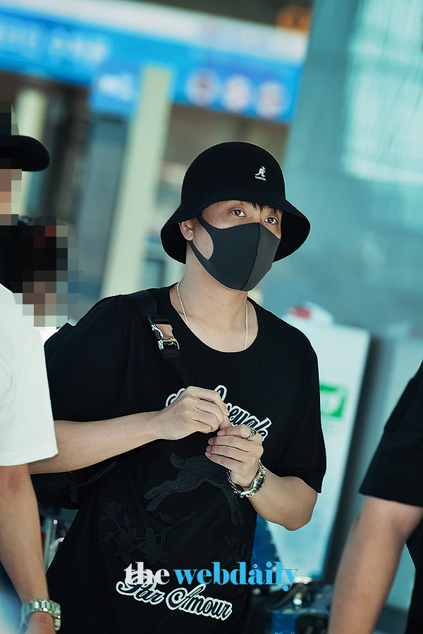 은지원, 인천국제공항 출국 현장