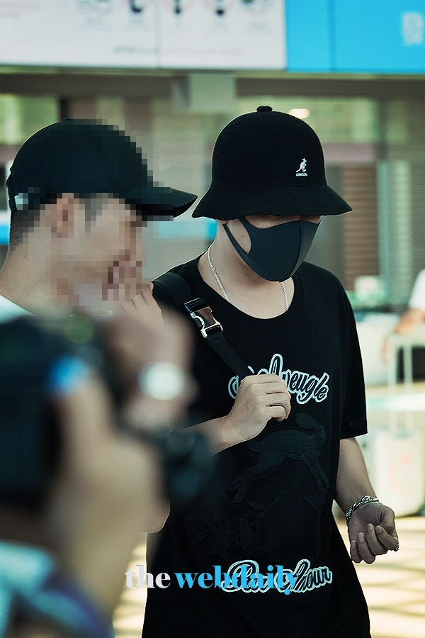 은지원, 인천국제공항 출국 현장