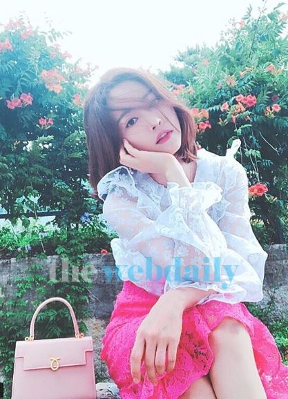 이른 아침까지 쏠리는 눈...홍수아, 열일하는 청순美 '놀라울 따름'