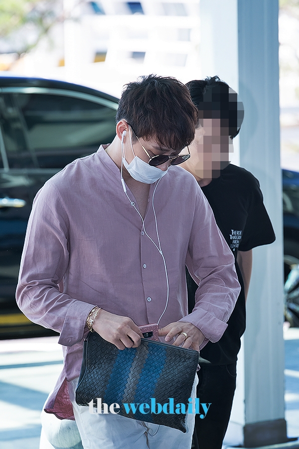 JYJ 박유천, 인천국제공항 출국 현장