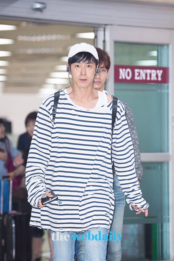 동방신기 유노윤호, 김포국제공항 입국 현장