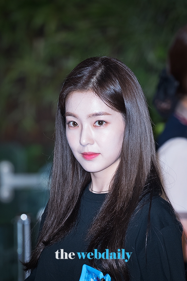 레드벨벳(RedVelvet) 아이린, 인천국제공항 출국 현장