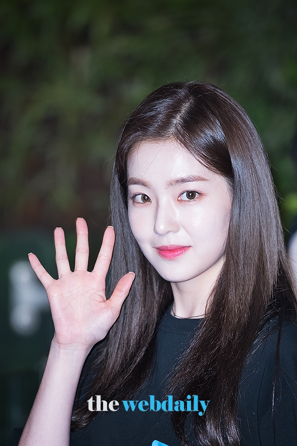 레드벨벳(RedVelvet) 아이린, 인천국제공항 출국 현장