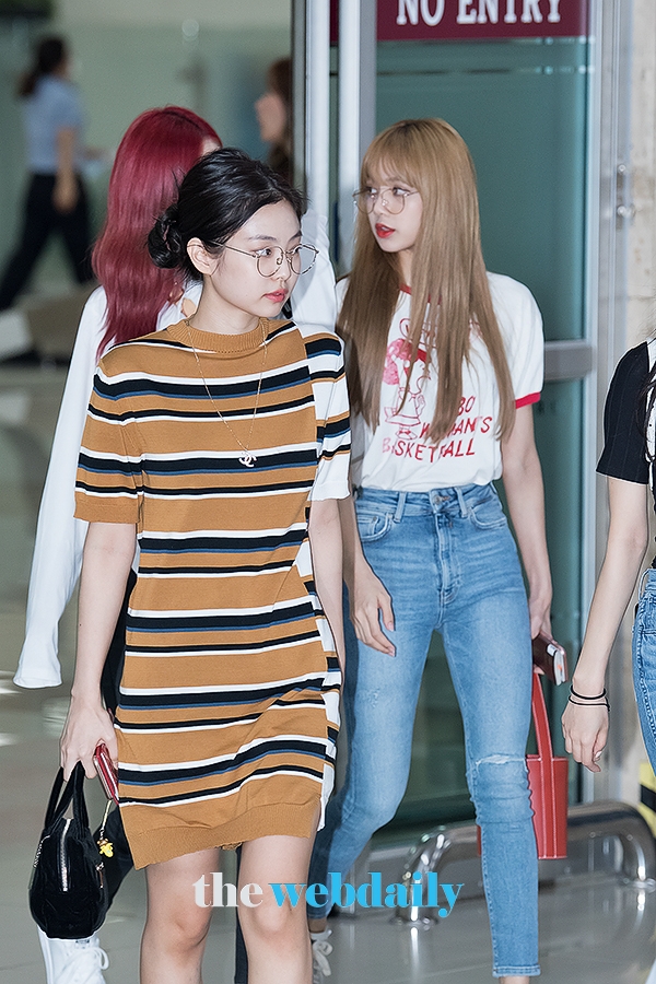 BLACKPINK(블랙핑크) 제니-리사, 김포국제공항 입국 현장