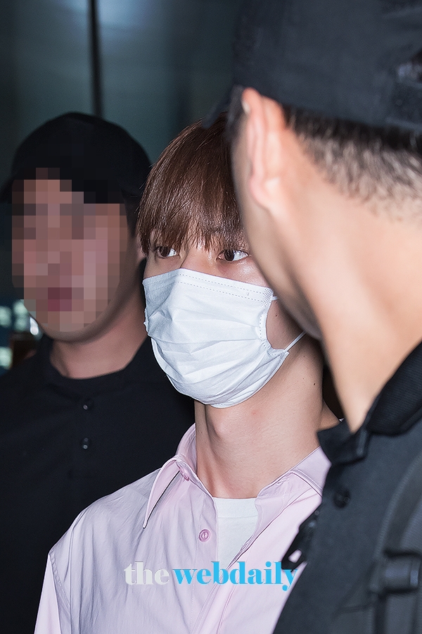 WannaOne(워너원) 황민현, 인천국제공항 입국 현장