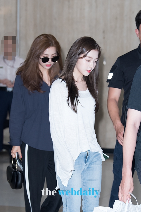 레드벨벳(RedVelvet) 슬기-아이린, 김포국제공항 입국 현장