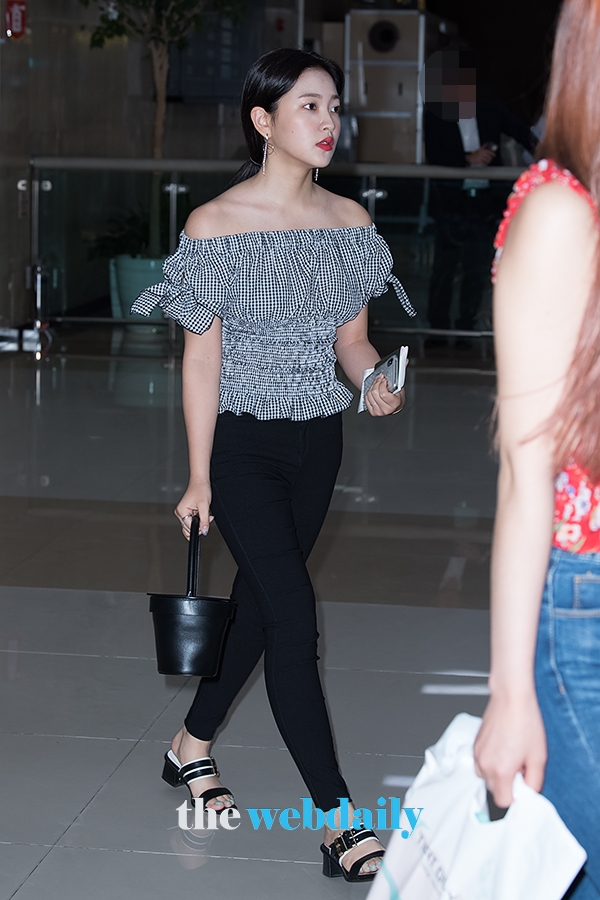 레드벨벳(RedVelvet) 예리, 김포국제공항 입국 현장