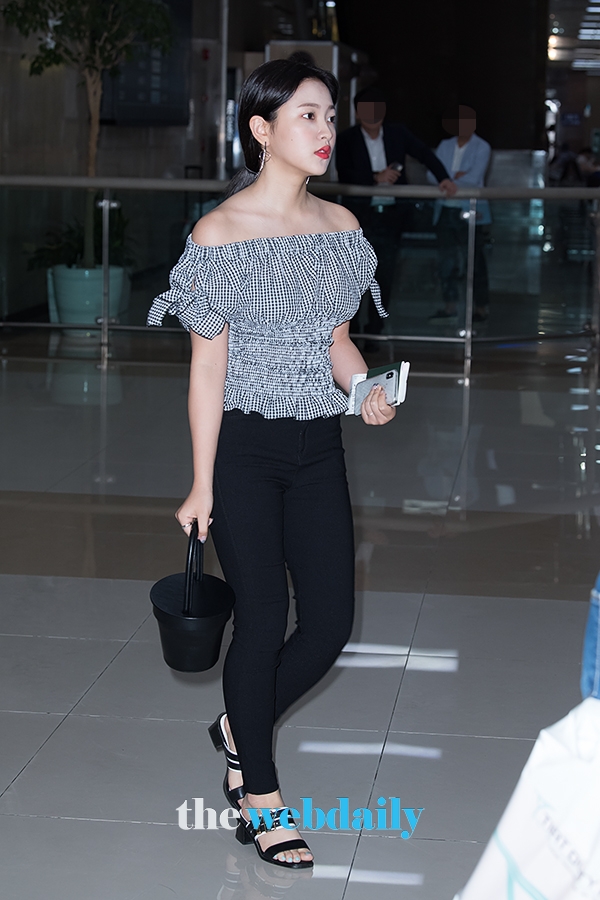레드벨벳(RedVelvet) 예리, 김포국제공항 입국 현장