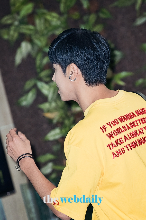 동방신기 유노윤호, 김포국제공항 출국 현장