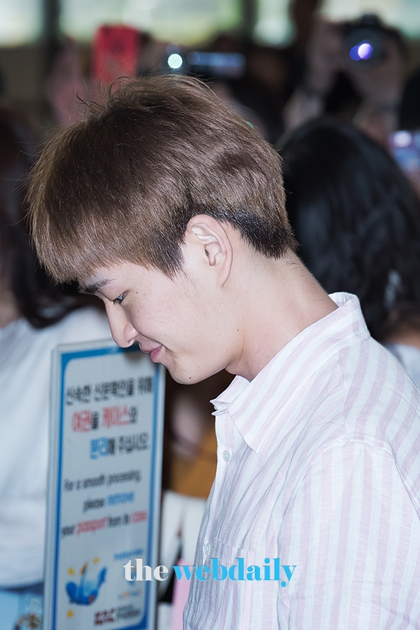 샤이니(SHINee) 온유, 김포국제공항 출국 현장