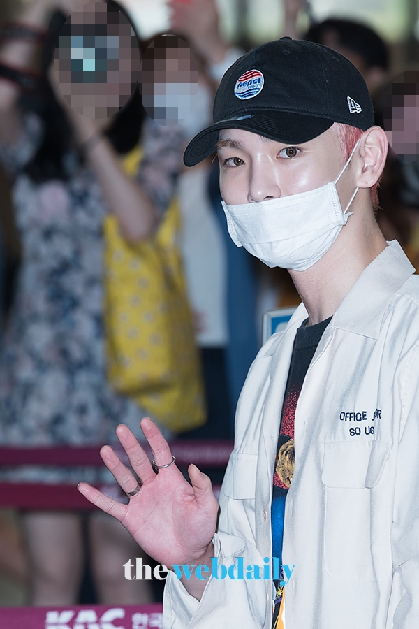 샤이니(SHINee) 키, 김포국제공항 출국 현장