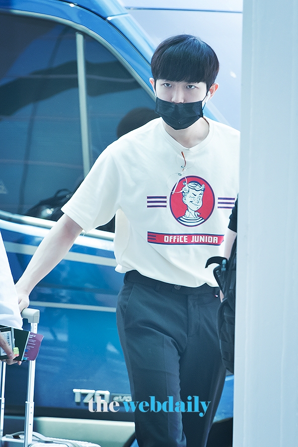 WannaOne(워너원) 김재환, 인천국제공항 출국 현장