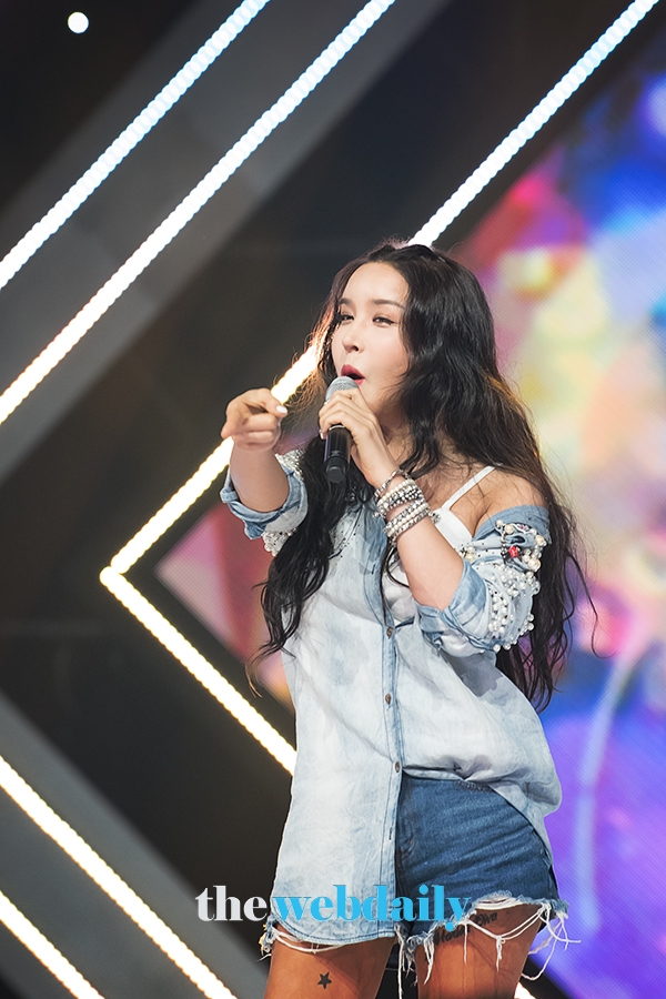 하리수, MBC MUSIC '쇼챔피언' 생방송 현장공개