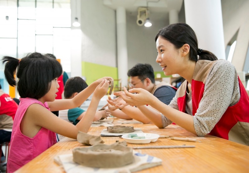 ‘mom편한 동행’ 프로그램 진행 모습.(사진=롯데렌탈)