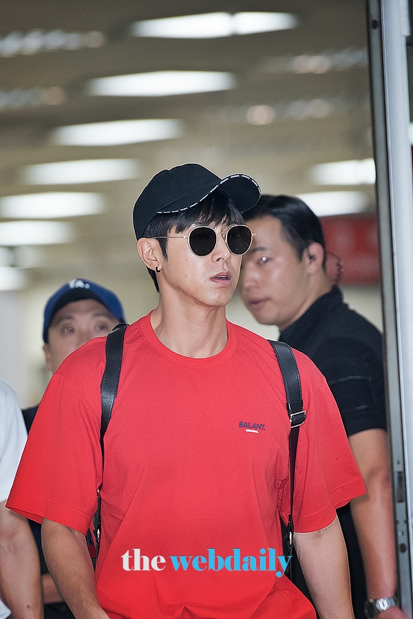 동방신기 유노윤호, 김포국제공항 입국 현장