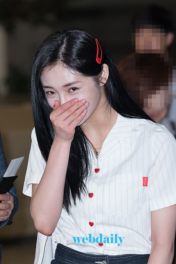 프리스틴(PRISTIN) 주결경, 김포국제공항 출국 현장
